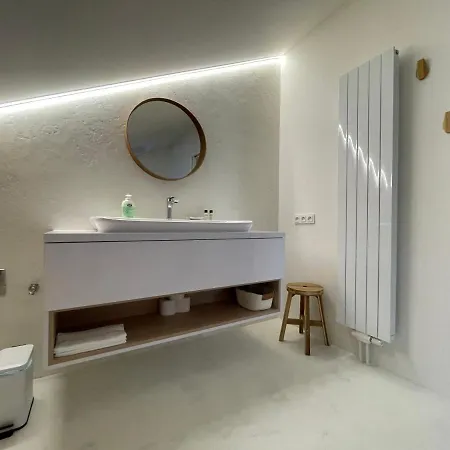Skyloft Boutique Adults Only Apartment